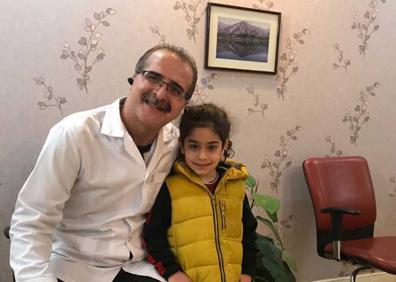 متخصص پروتزهای دندانی (پروستودانتیکس) , ایمپلنت و زیبایی